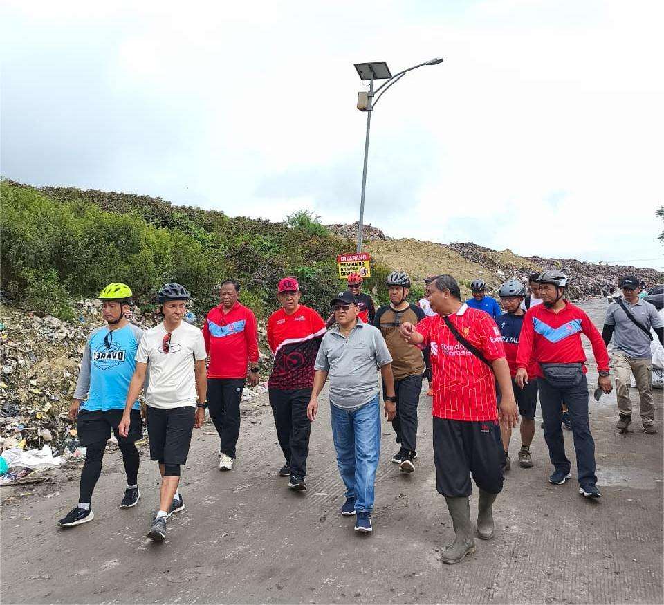 Kunjungan kerja/peninjauan Wabup, Sekda, dan OPD terkait pengelolaan sampah di TPA