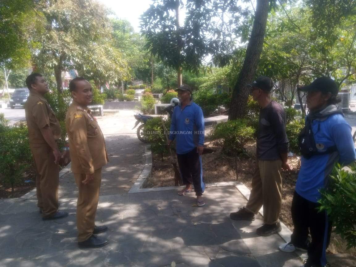 DLH Grobogan Matangkan Penataan Taman dan Ruang Terbuka Hijau Sambut HUT Ke-81 RI